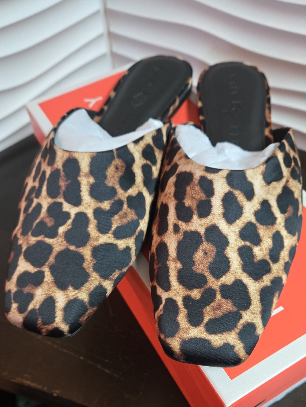 Nwt Katy Perry Collections Leopard Print Mule Slides - Black and Brown